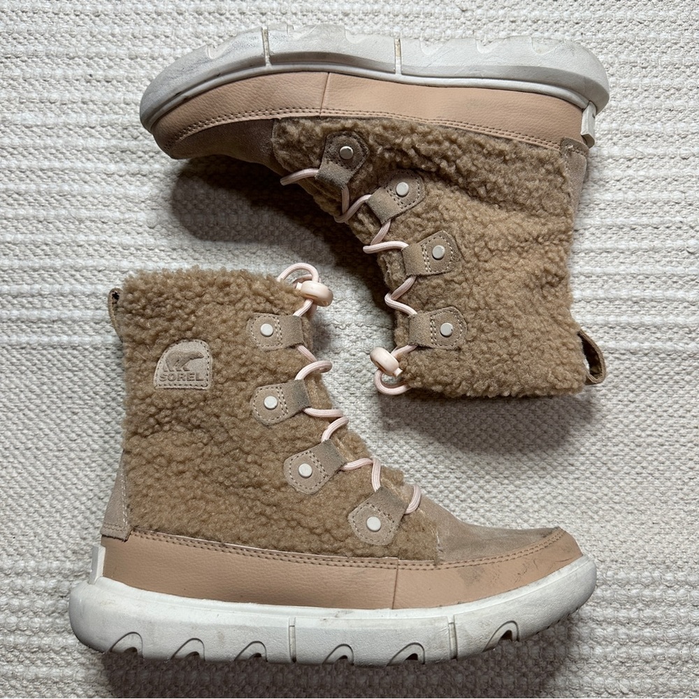 SOREL girls' tan Youth Explorer Cozy Canoe sherpa lace up boots 4 - Picture 8 of 13